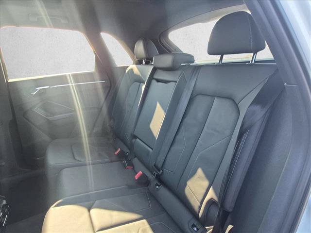 Used 2022 Audi Q3 2.0T Premium Plus w/ Premium Plus Package AWD/4WD image 18