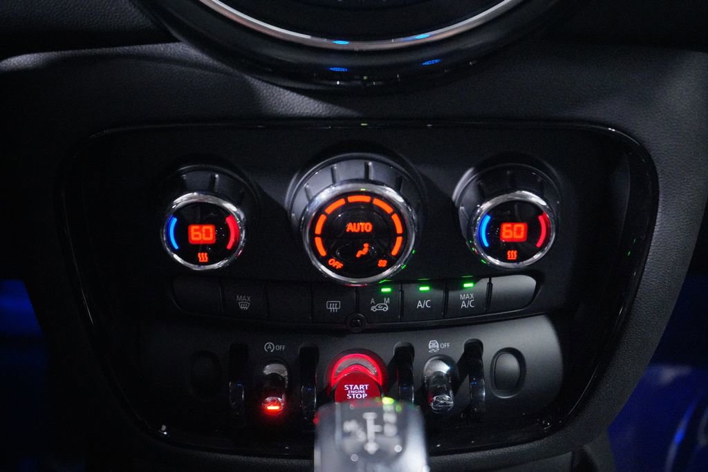 Used 2016 MINI Cooper Clubman FWD image 13