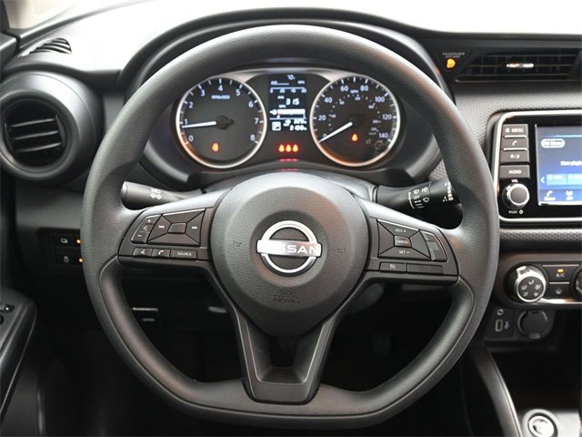 Used 2025 Nissan Kicks Play S image 25