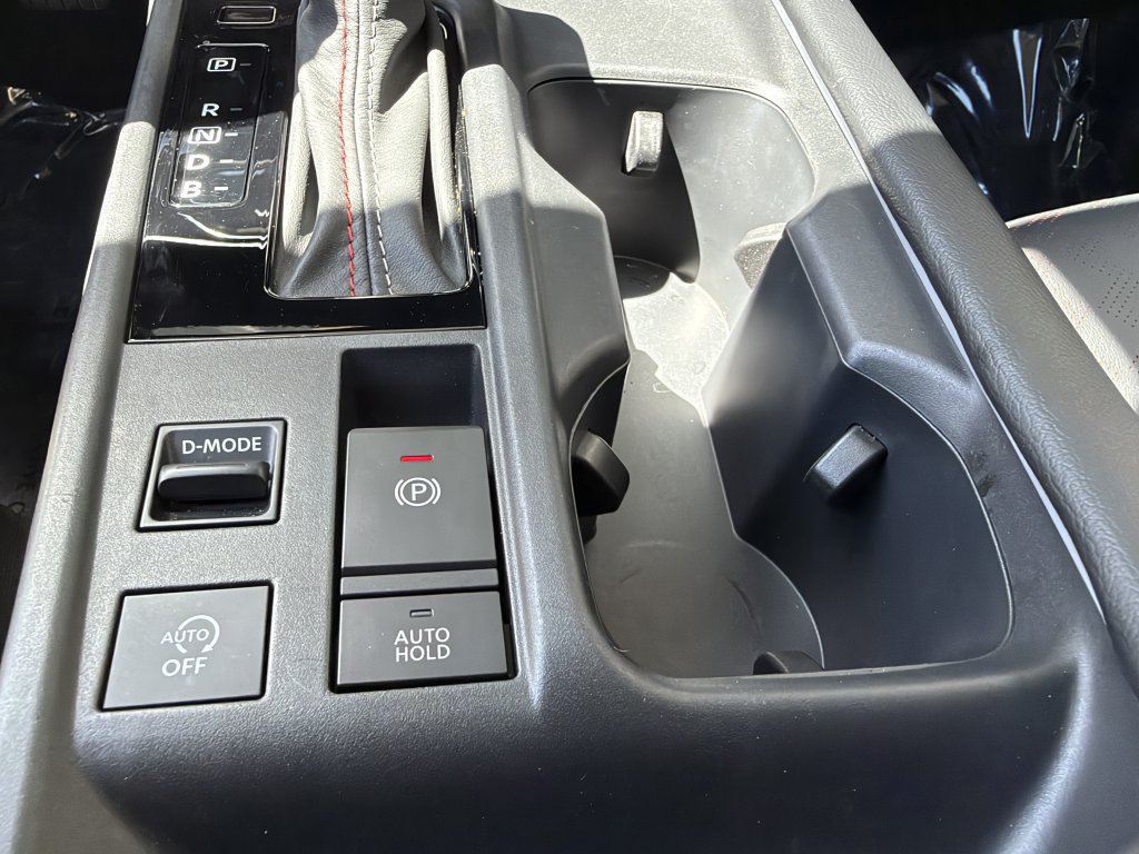 Used 2026 Nissan Sentra SR w/ SR Premium Package FWD image 21