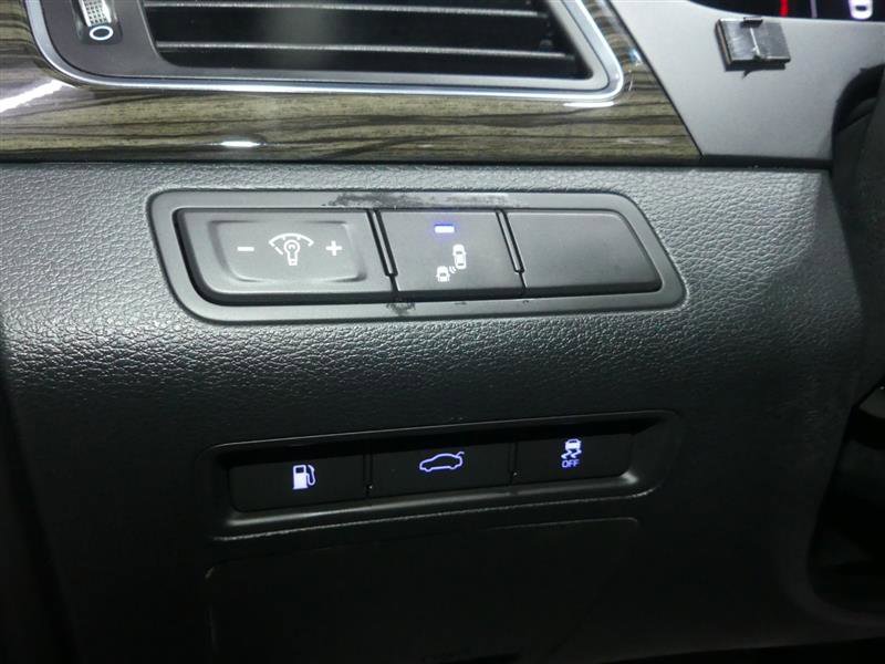 Used 2016 Hyundai Sonata Limited FWD image 28
