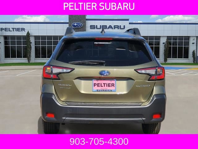 Used 2025 Subaru Outback Premium AWD/4WD image 4