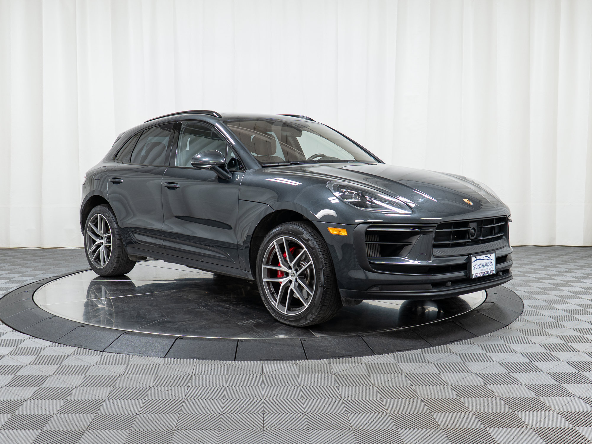 Certified 2022 Porsche Macan S AWD/4WD image 10