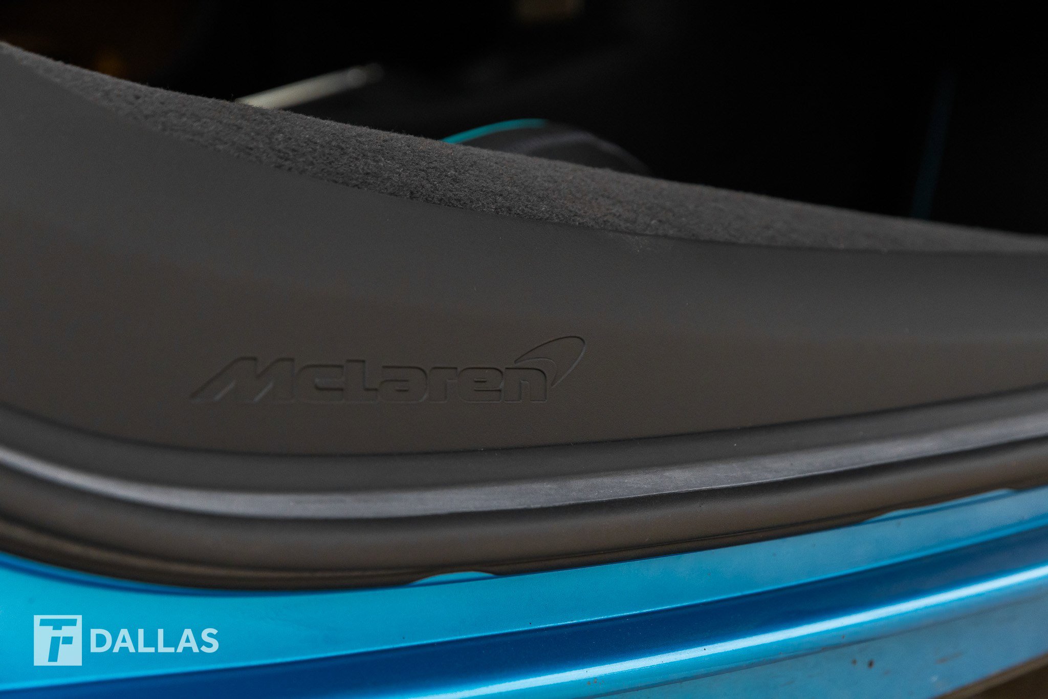 Used 2023 McLaren Artura image 31