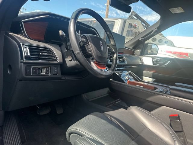 Used 2023 Lincoln Navigator L Reserve AWD/4WD image 10