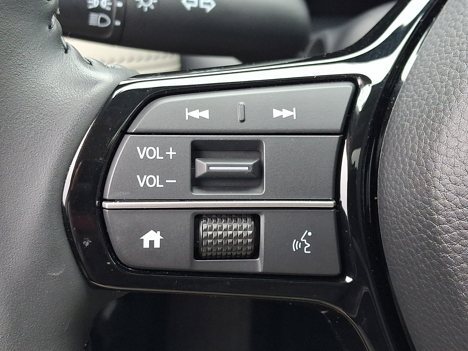 Used 2024 Honda HR-V EX-L image 23