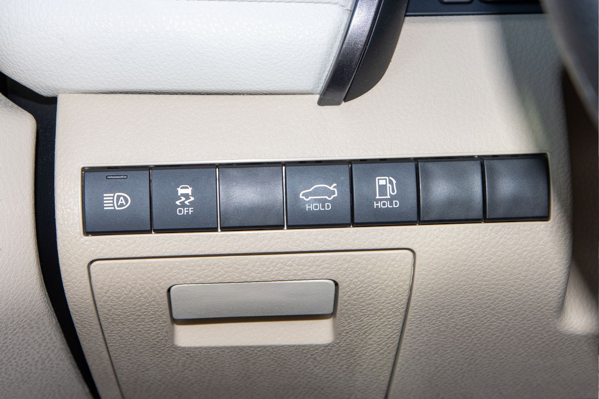 Used 2023 Toyota Camry LE image 25