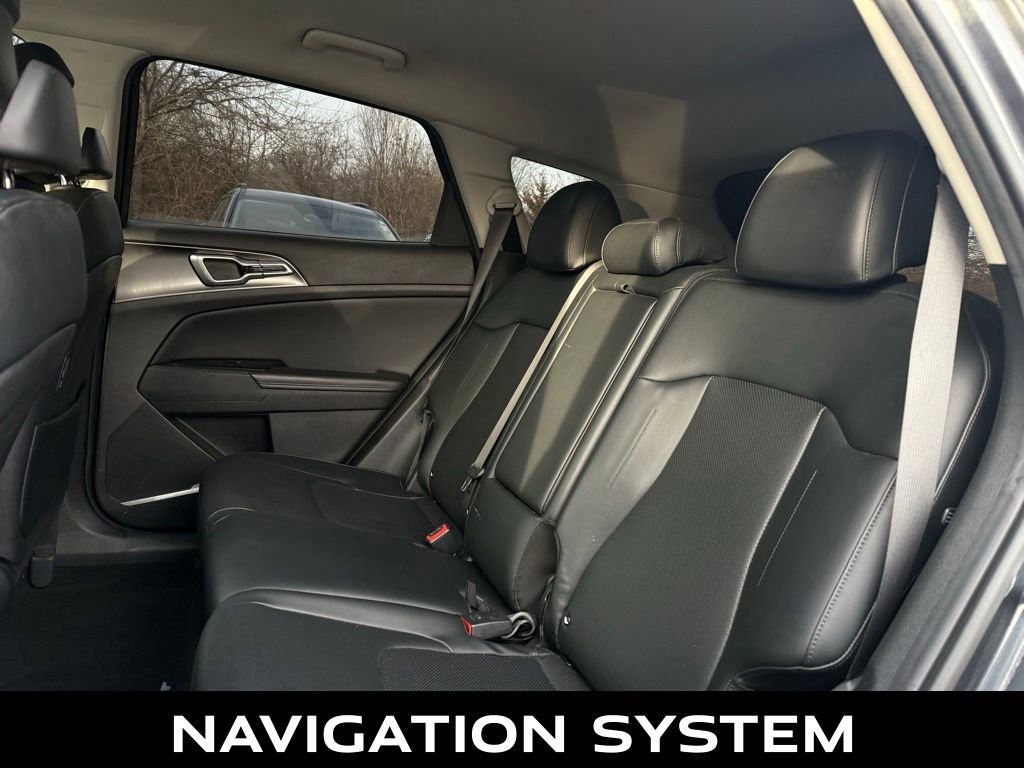 Certified 2023 Kia Sportage EX image 9