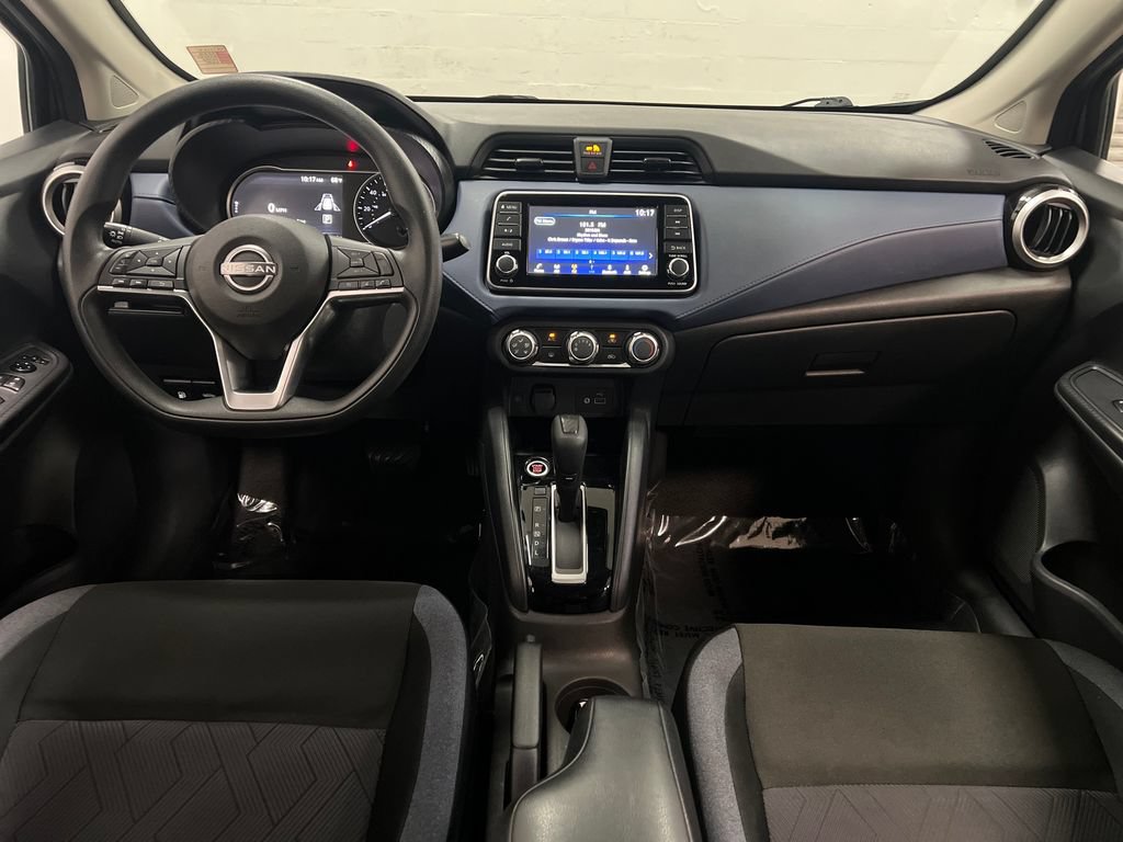 Used 2024 Nissan Versa SV FWD image 14