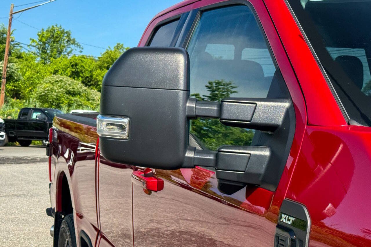 Used 2023 Ford F250 XLT w/ XLT Premium Package AWD/4WD image 10