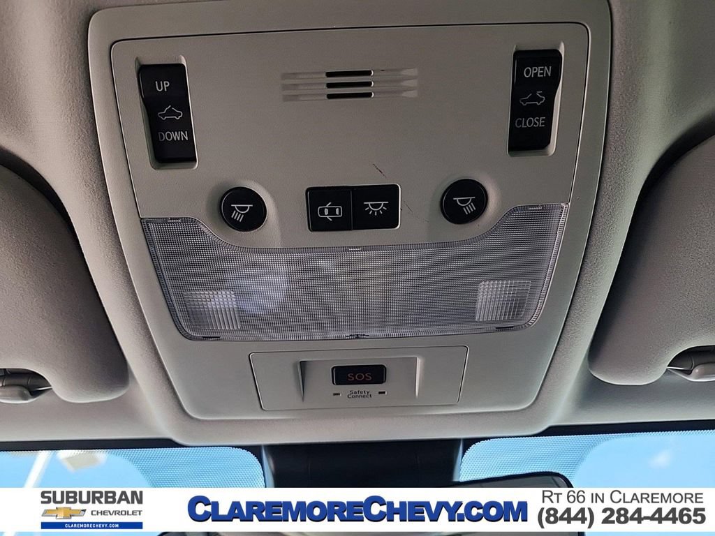 Used 2017 Lexus IS 200t RWD image 22