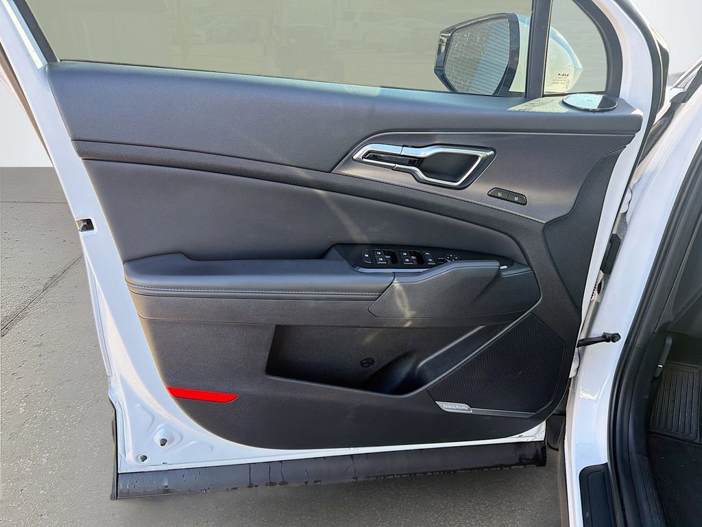 Used 2023 Kia Sportage SX image 24