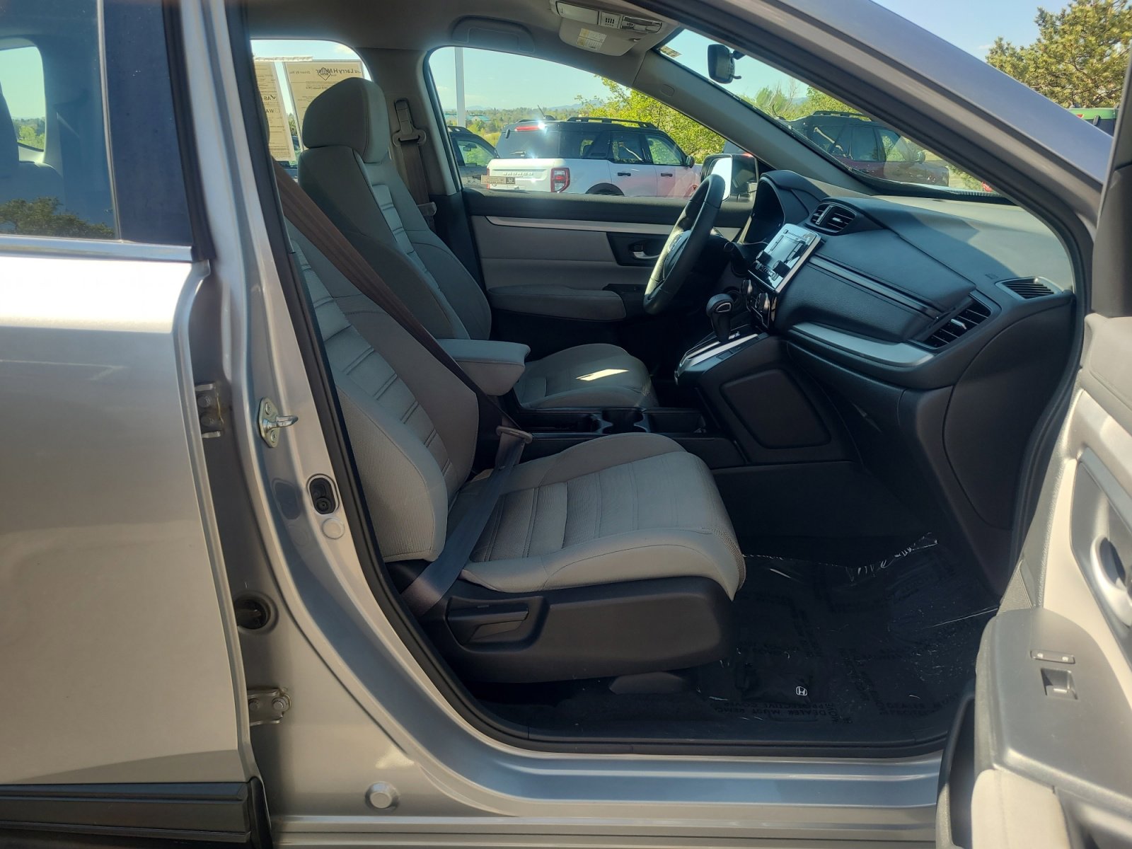 Used 2018 Honda CR-V LX image 19