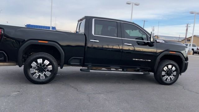 Used 2025 GMC Sierra 3500 Denali w/ Denali Reserve Package image 2