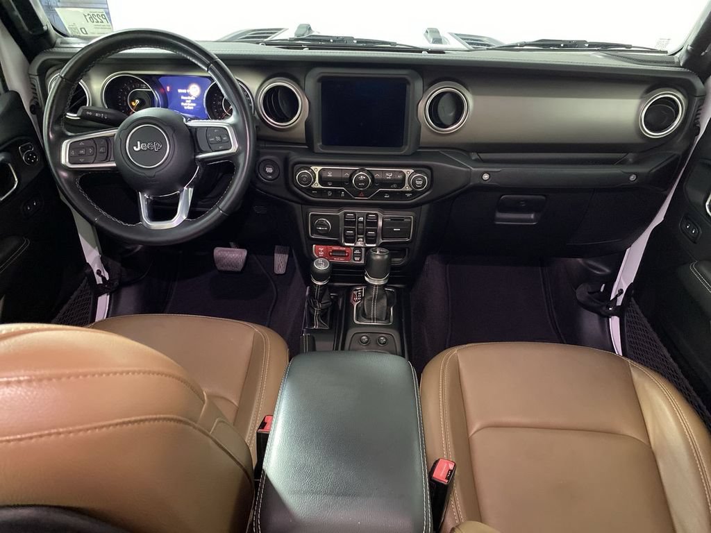 Used 2021 Jeep Gladiator Rubicon AWD/4WD image 25