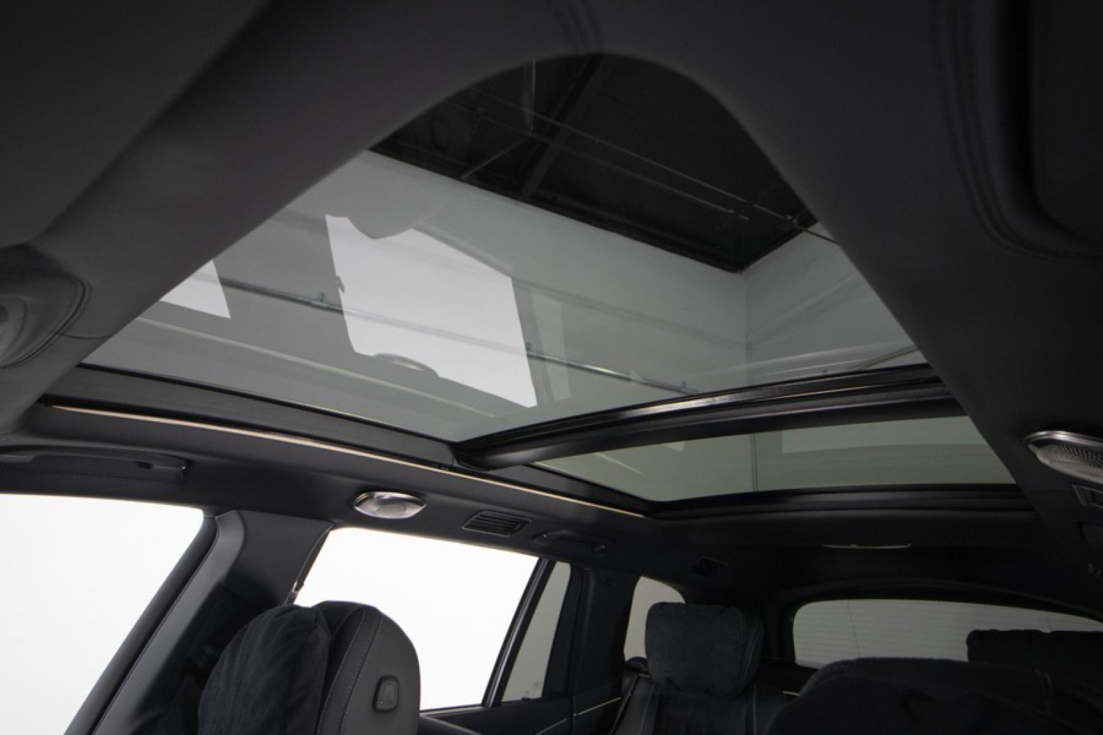 Used 2026 Mercedes-Benz Maybach GLS 600 image 42