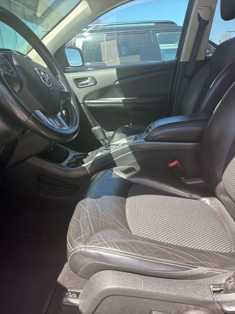 Used 2018 Dodge Journey Crossroad AWD/4WD image 2