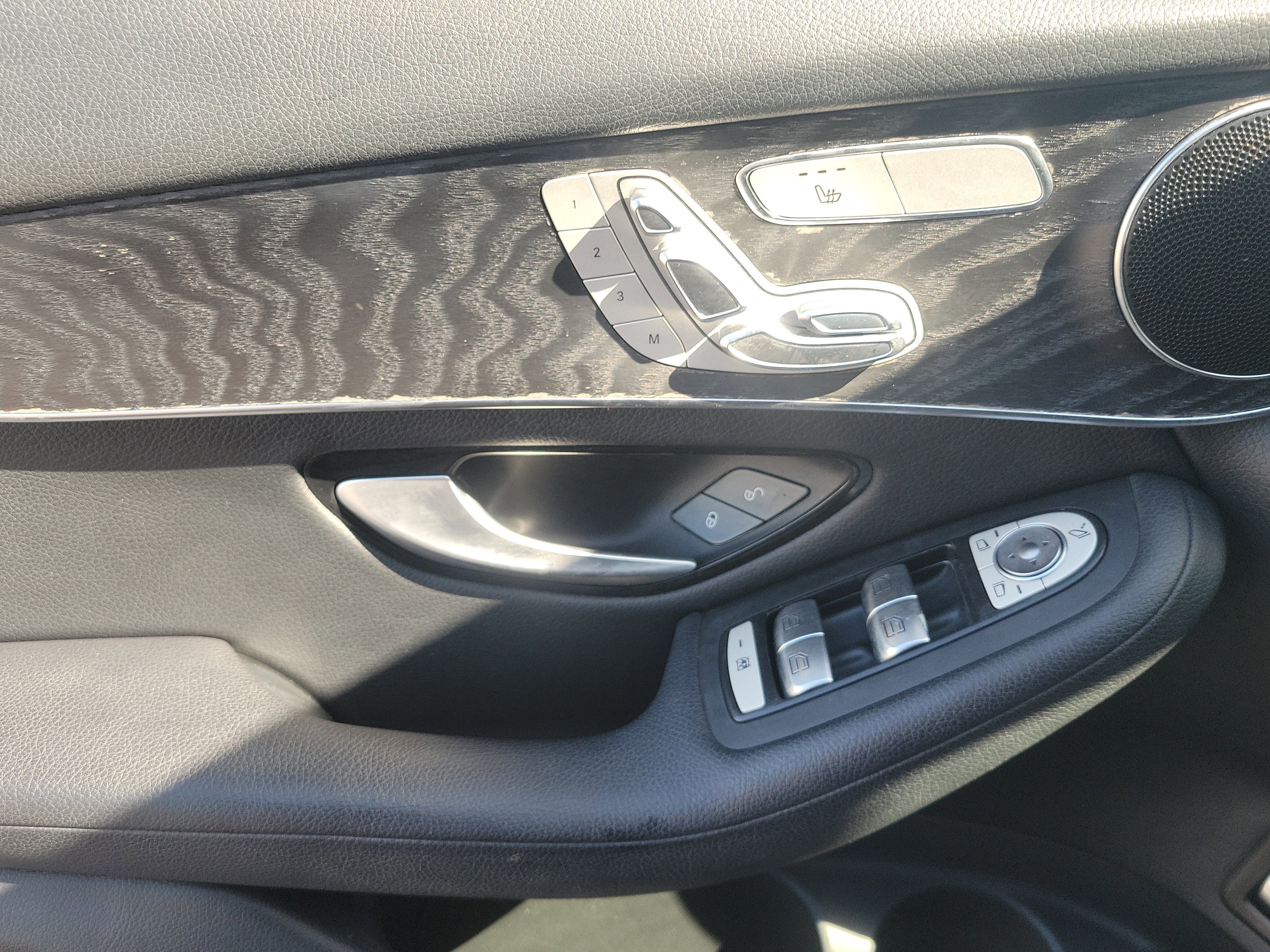 Used 2018 Mercedes-Benz GLC 300 image 14