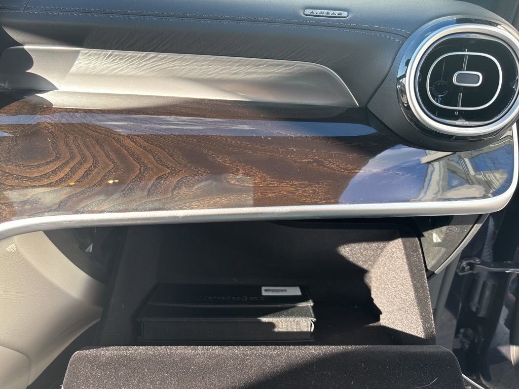 Used 2024 Mercedes-Benz GLC 300 image 26