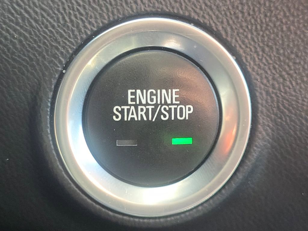 Used 2023 GMC Terrain SLT image 33