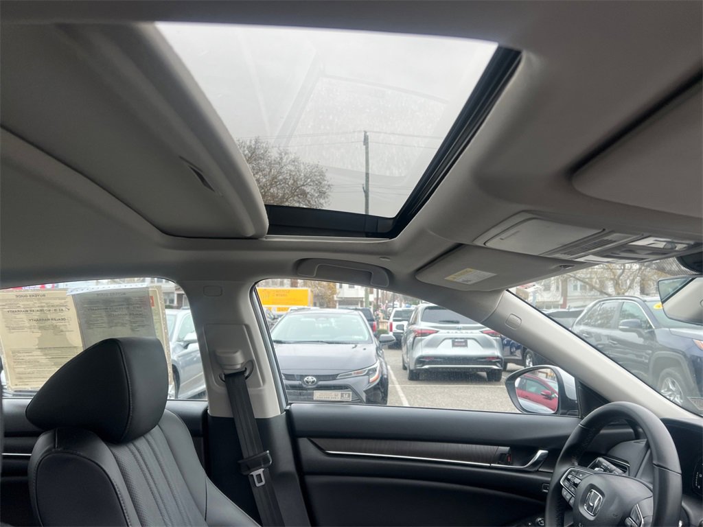 Used 2018 Honda Accord EX-L image 18