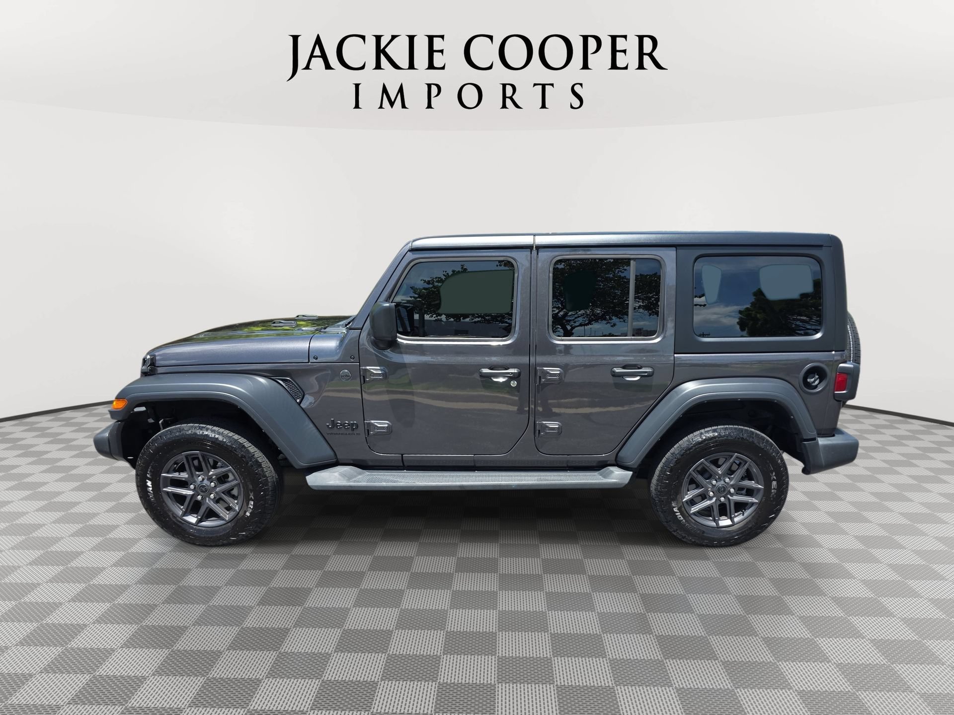 Used 2024 Jeep Wrangler Unlimited Sport AWD/4WD image 8