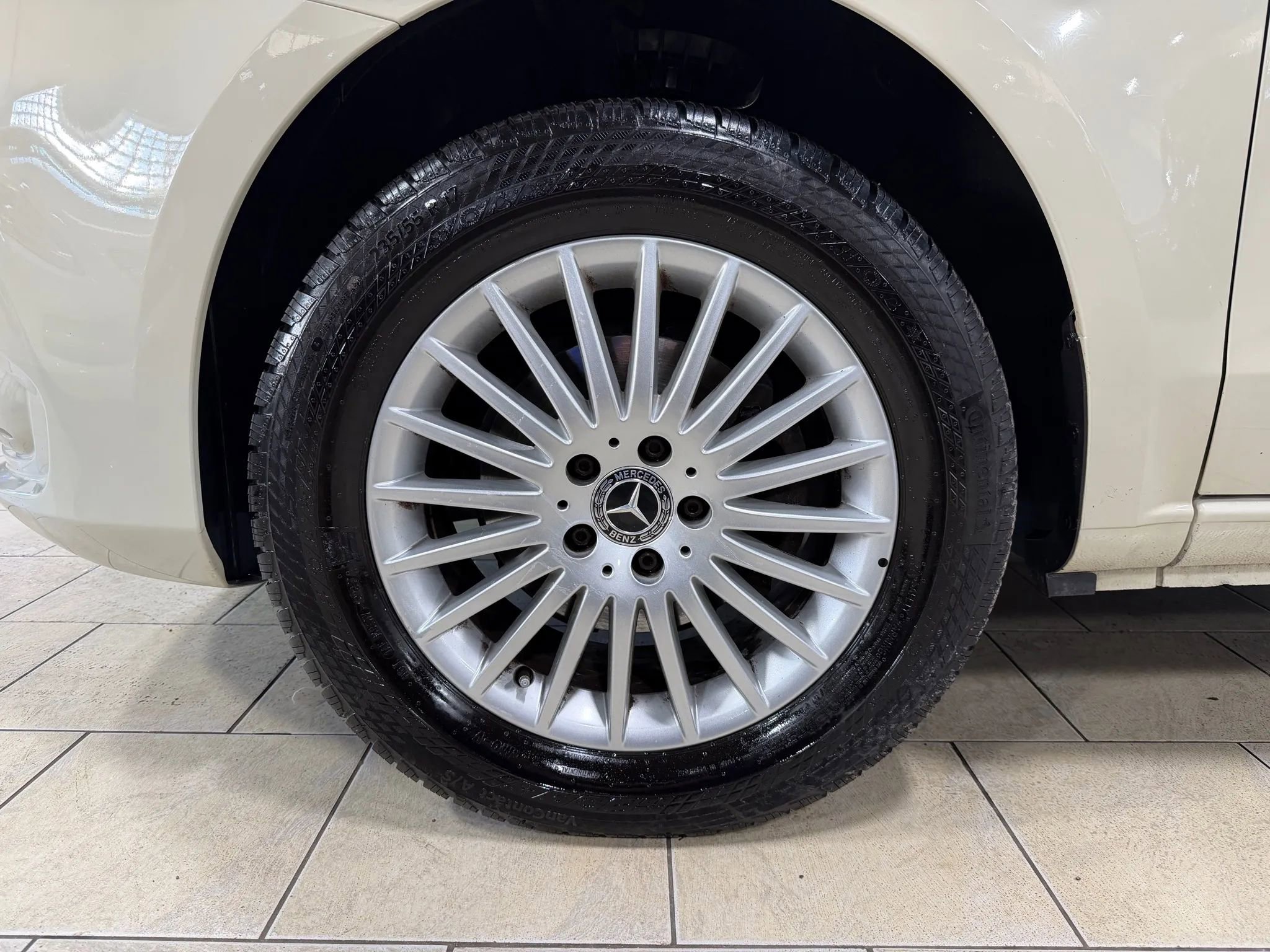 Used 2019 Mercedes-Benz Metris Passenger image 35