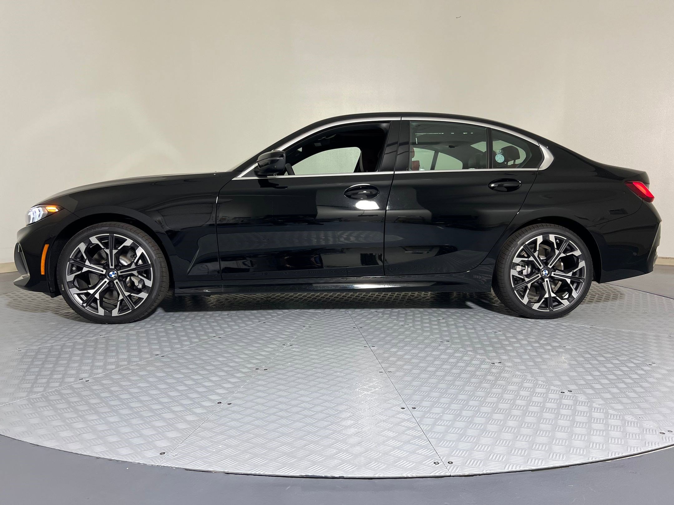 New 2025 BMW 330i xDrive Sedan w/ Premium Package AWD/4WD image 2