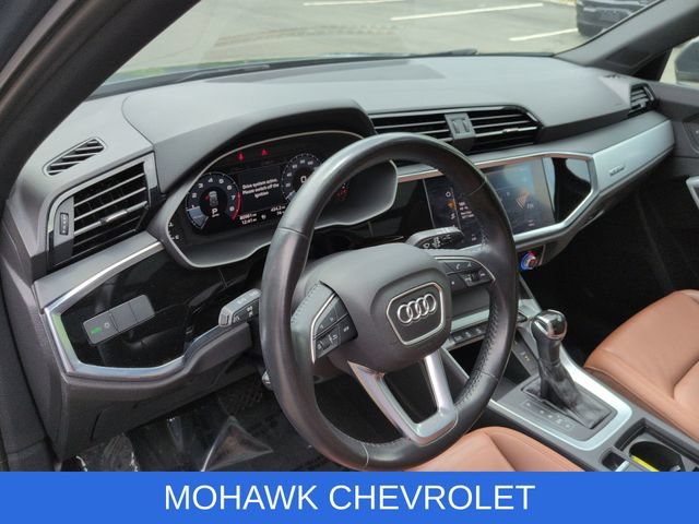 Used 2020 Audi Q3 2.0T Premium w/ Convenience Package AWD/4WD image 10