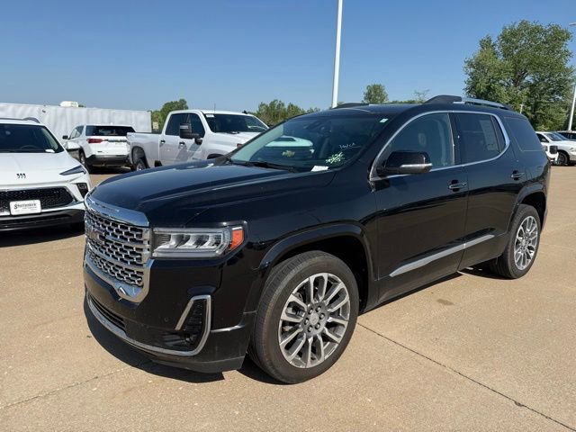 Used 2023 GMC Acadia Denali w/ Denali Ultimate Package AWD/4WD image 7