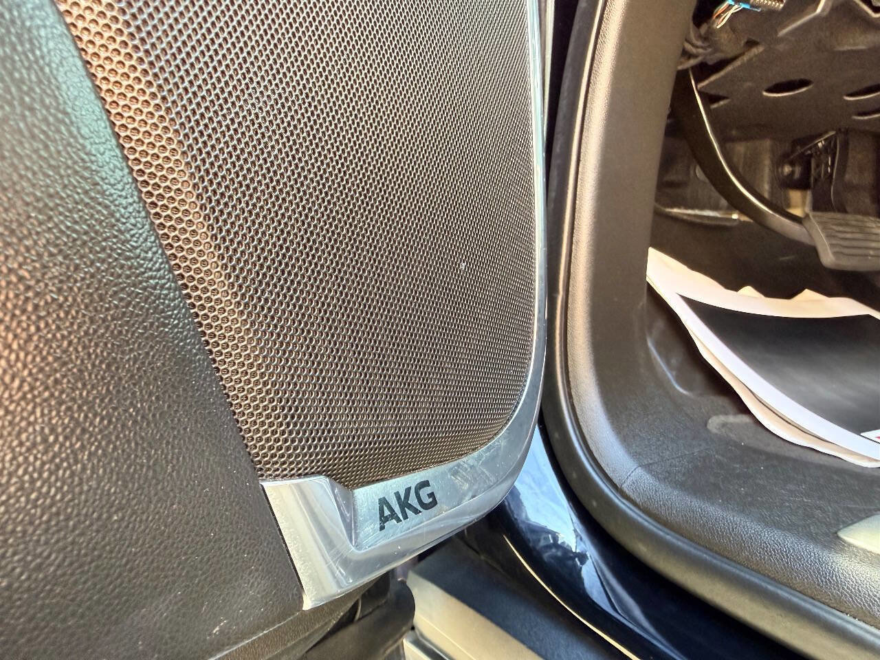 Used 2021 Cadillac Escalade ESV Sport w/ Driver Assist Tech Package image 17