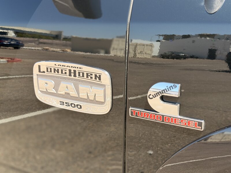 Used 2018 RAM 3500 Laramie Longhorn AWD/4WD image 14