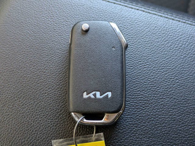 Used 2023 Kia Sportage LX AWD/4WD image 40