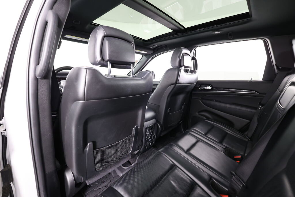 Used 2019 Jeep Grand Cherokee Overland image 14