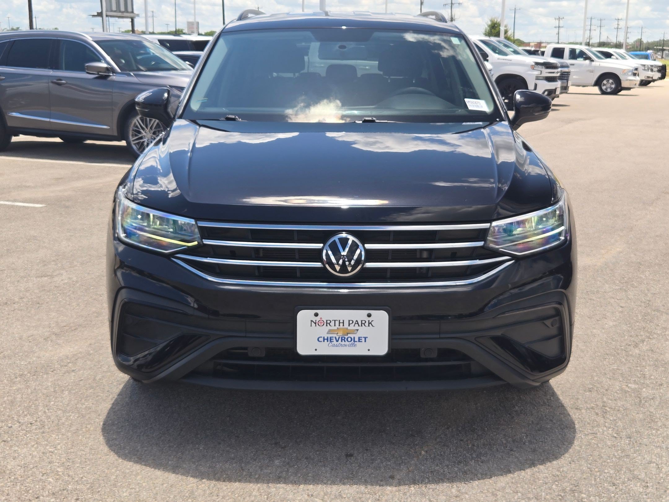 Used 2022 Volkswagen Tiguan S FWD image 7