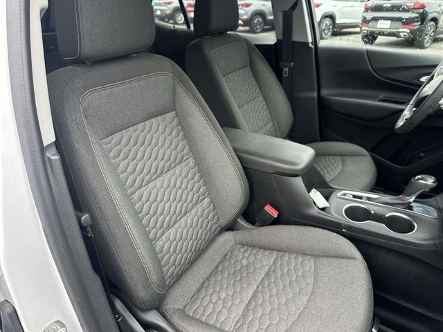 Used 2020 Chevrolet Equinox LT w/ Driver Convenience Package image 19
