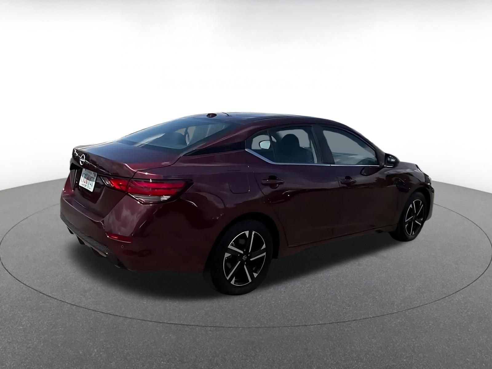 Used 2025 Nissan Sentra SV FWD image 15