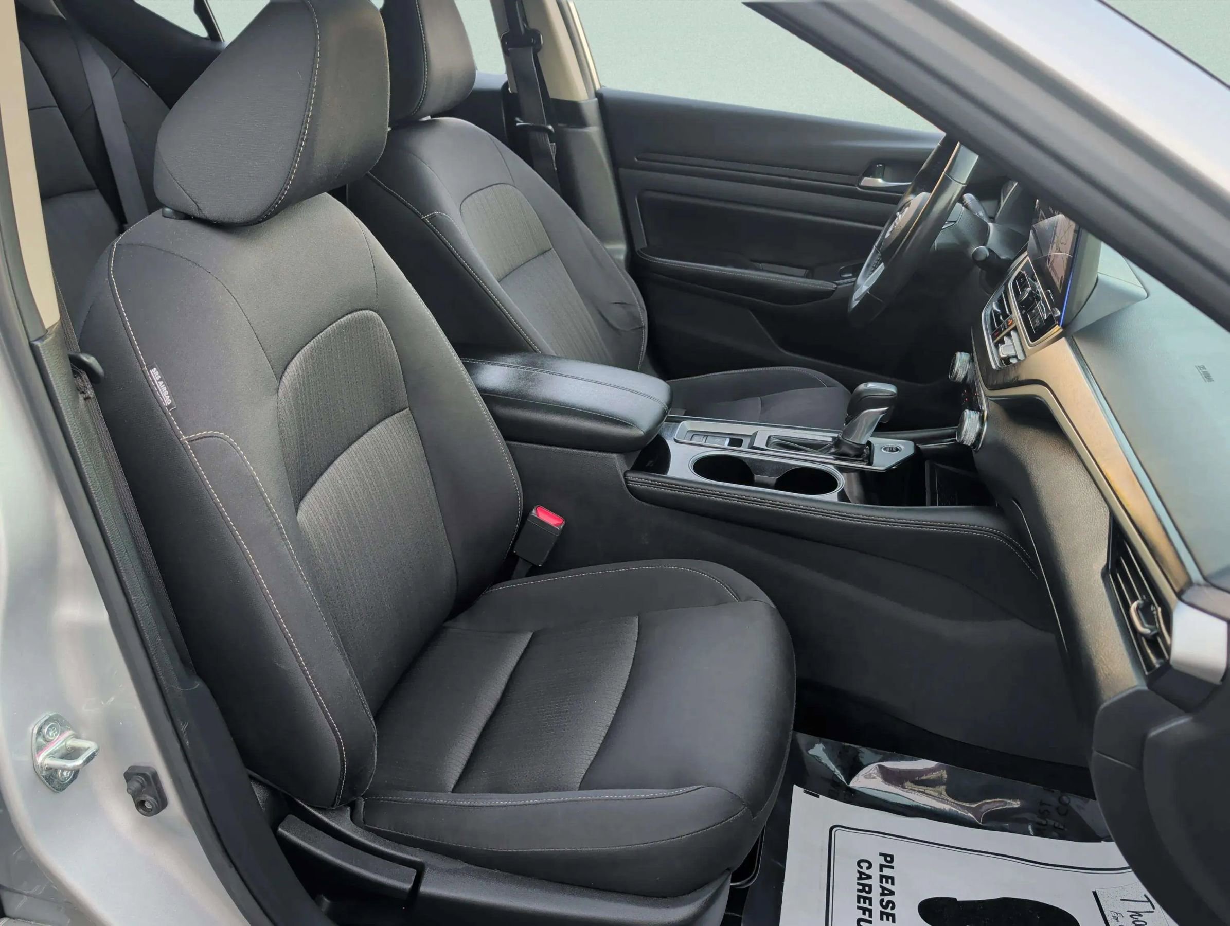 Used 2024 Nissan Altima 2.5 SV w/ SV Premium Package FWD image 18