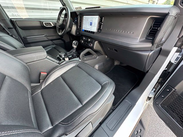 New 2026 Ford Bronco Badlands w/ Sasquatch Package AWD/4WD image 23