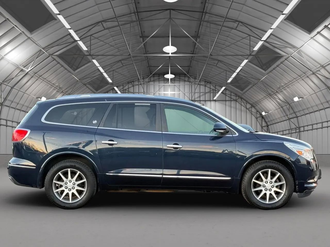 Used 2017 Buick Enclave Leather image 8