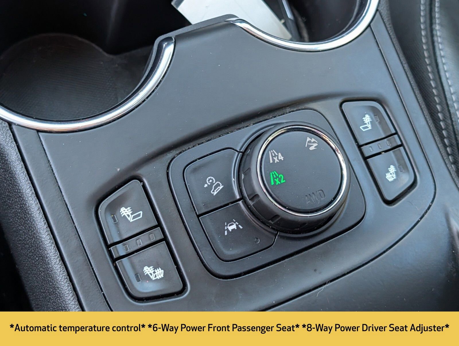 Used 2022 GMC Terrain SLT w/ Infotainment Package II image 12