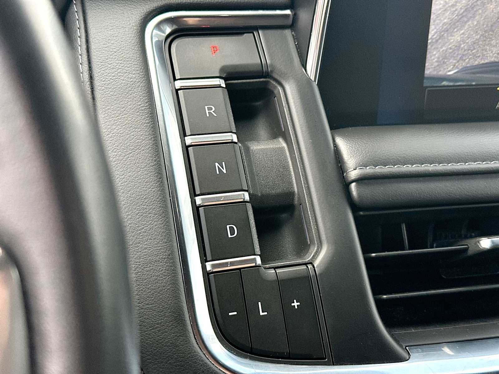 Used 2024 Chevrolet Tahoe LT image 21