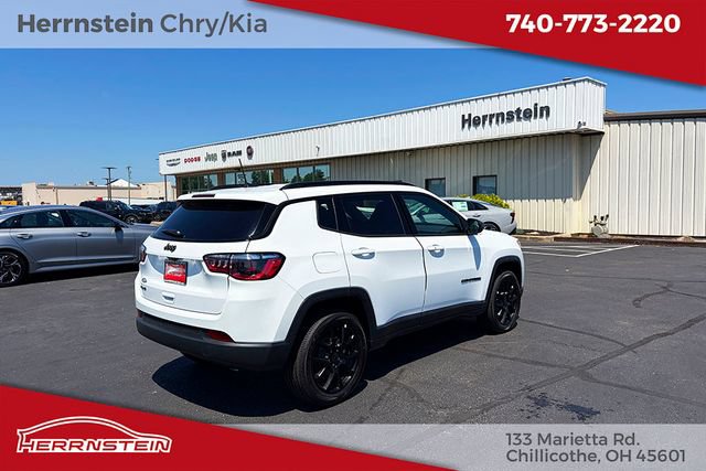New 2026 Jeep Compass Latitude AWD/4WD image 25