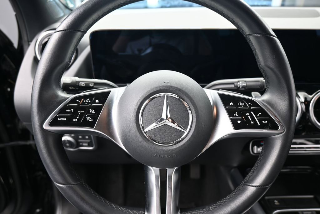 Used 2025 Mercedes-Benz GLA 250 image 14