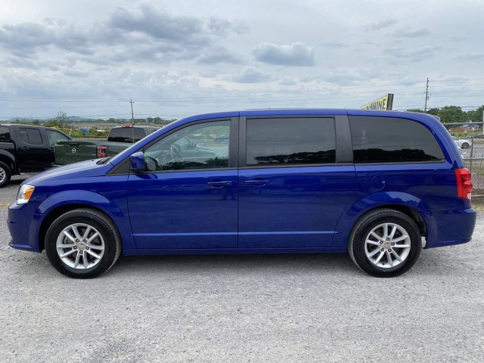 Used 2020 Dodge Grand Caravan SE FWD image 8