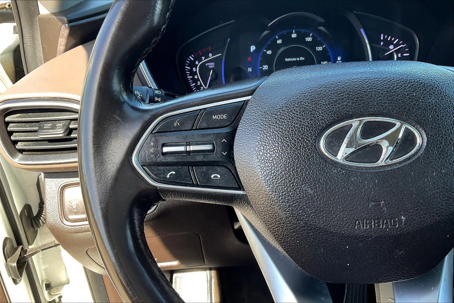 Used 2020 Hyundai Santa Fe SEL w/ Convenience Package image 23