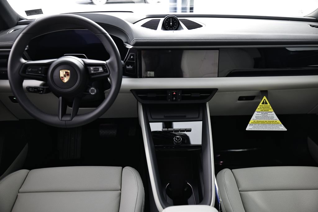 New 2026 Porsche Macan 4 Electric AWD/4WD image 28
