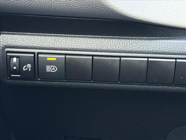 Used 2021 Toyota Corolla LE FWD image 24