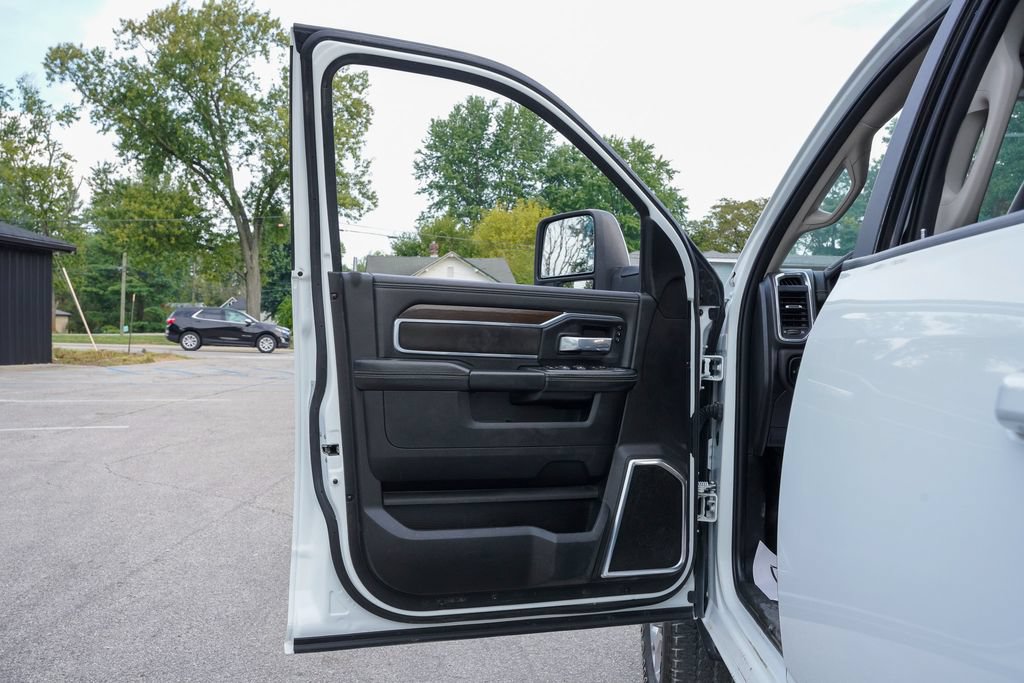 Used 2024 RAM 2500 Laramie w/ Safety Group AWD/4WD image 30
