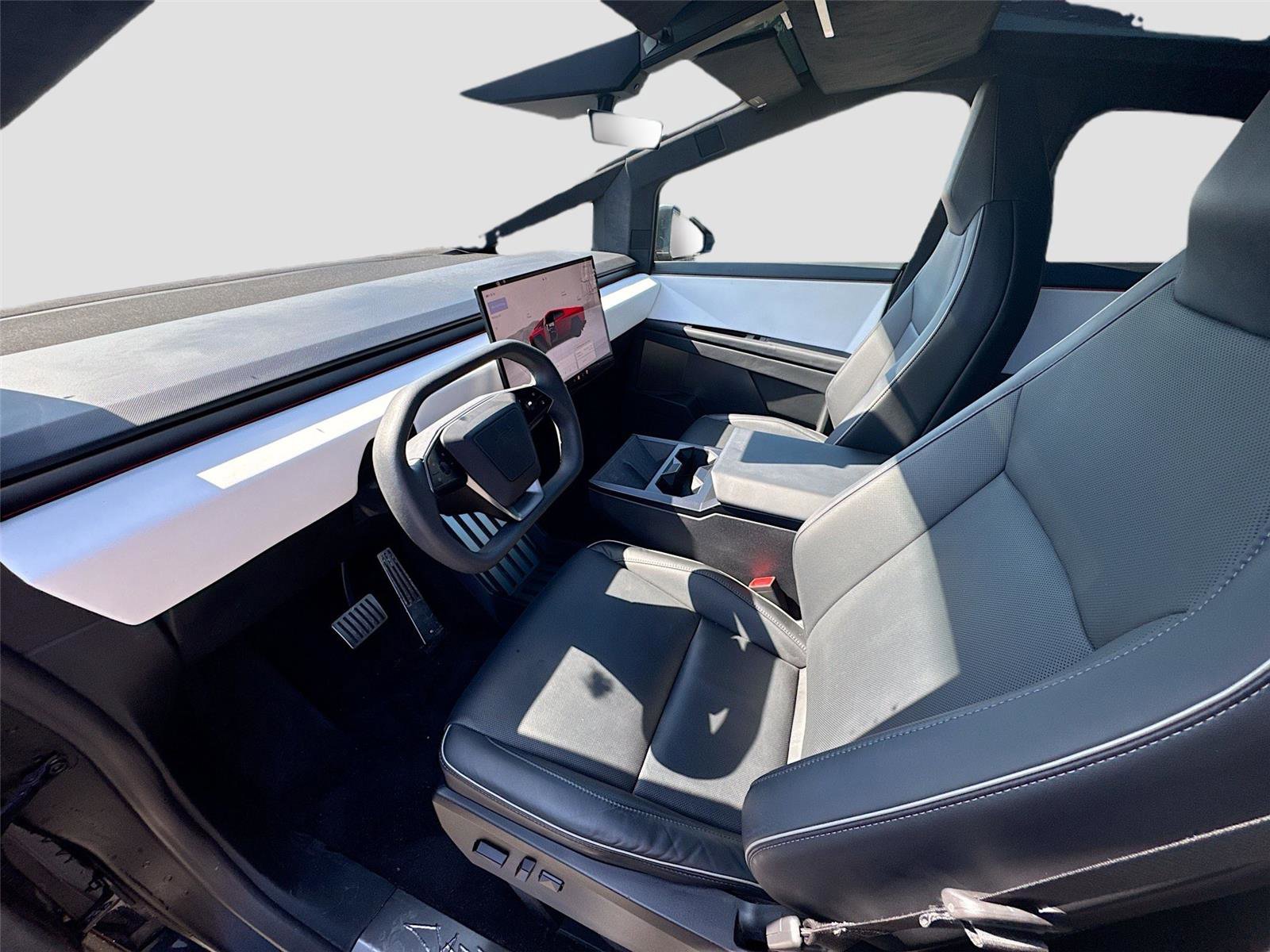 Used 2024 Tesla Cybertruck AWD Crew Cab image 11